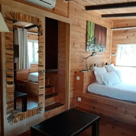 Bed and Breakfast Les Jardins De L'oustal Ναρμπόν