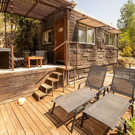 Les Jardins De L'oustal Bed and Breakfast Ναρμπόν