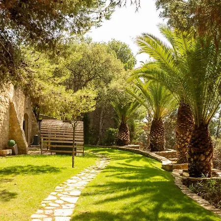 Les Jardins De L'oustal * Ναρμπόν