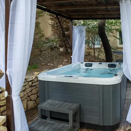 Les Jardins De L'oustal * Ναρμπόν